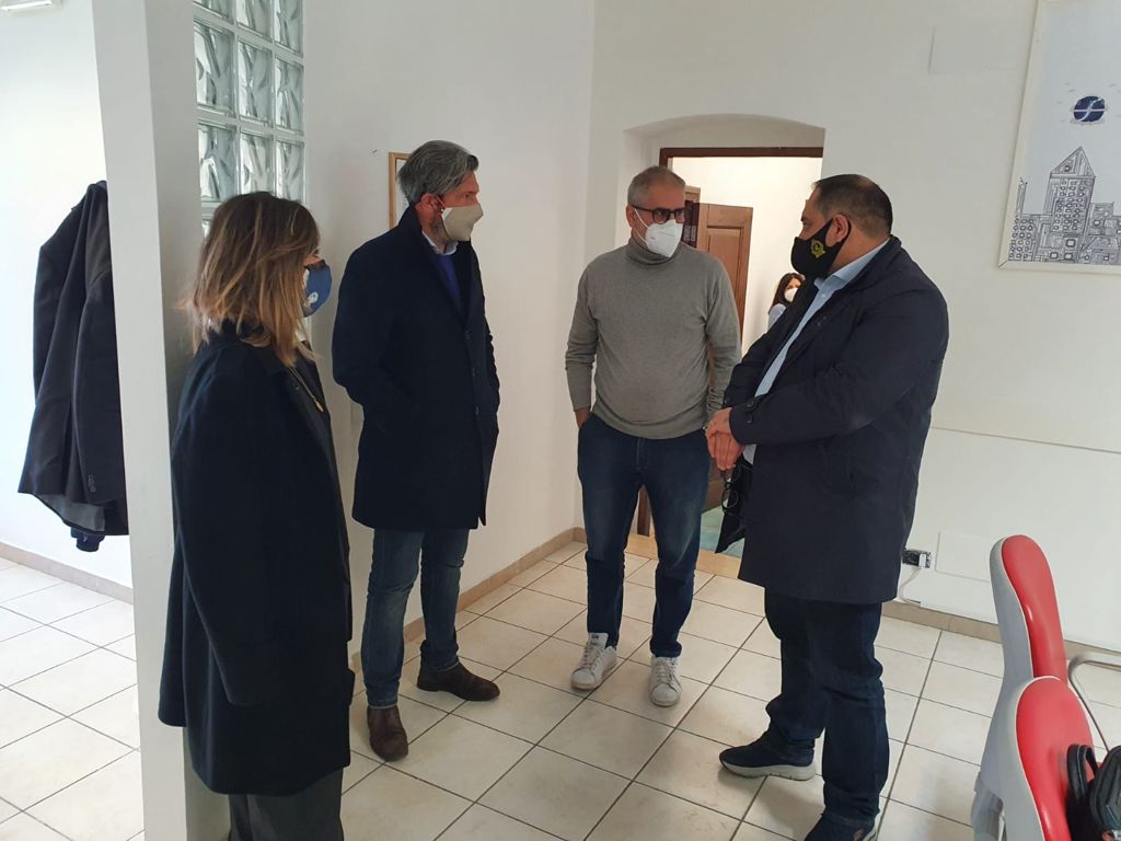 Il sindaco Melucci e l'assessore Manzulli visitano la software house  Sabanet - Oltre il Fatto